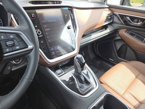 Used 2021 Subaru Outback Touring w/ Popular Package #2 image 34