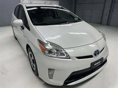 Used 2014 Toyota Prius Two image 9