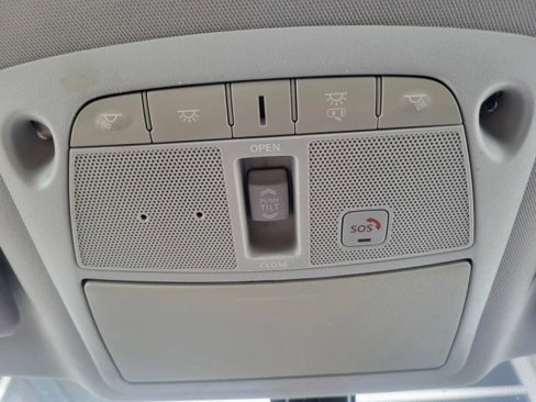 Used 2017 Nissan Maxima Platinum image 41