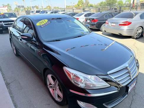 Used 2012 Hyundai Genesis 4.6 image 3