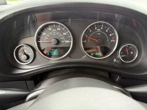 Used 2014 Jeep Wrangler Unlimited Sport image 19