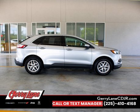Used 2023 Ford Edge SEL image 3