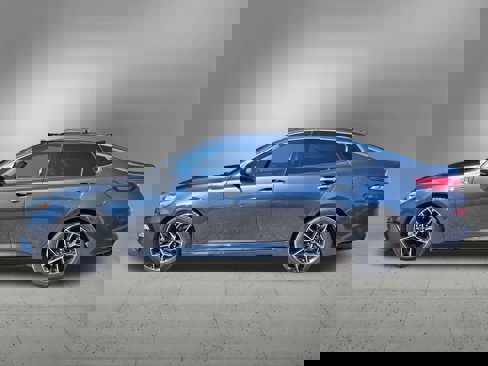Used 2020 Kia Optima SE image 2