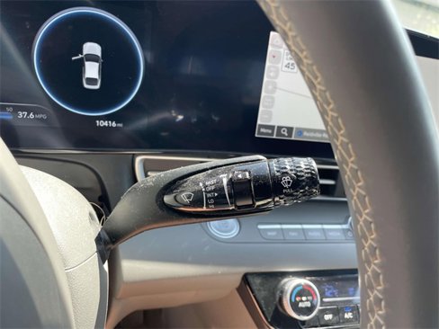Certified 2023 Hyundai Elantra SEL w/ Convenience Package image 27