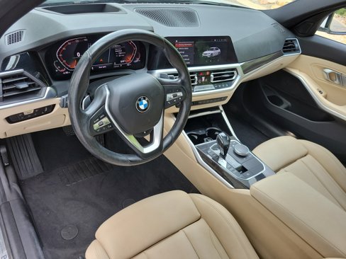 Used 2019 BMW 330i Sedan w/ Premium Package image 12