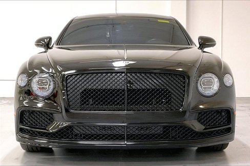 Used 2024 Bentley Flying Spur Azure image 2