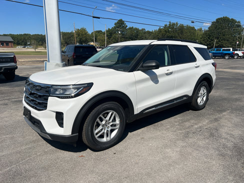 New 2025 Ford Explorer Active w/ Active Comfort Package image 2