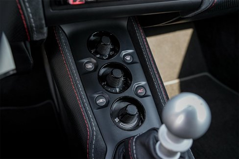 Used 2021 Lotus Evora image 30