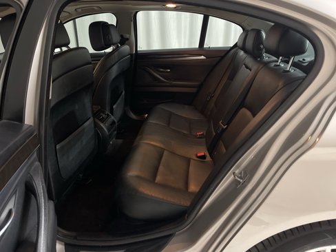Used 2011 BMW 535i xDrive Sedan image 28