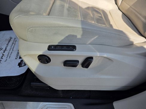 Used 2019 Volkswagen Atlas SEL Premium image 13