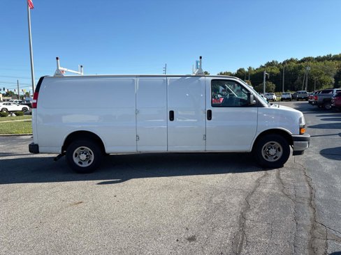 Used 2021 Chevrolet Express 2500 Extended w/ Driver Convenience Package image 5