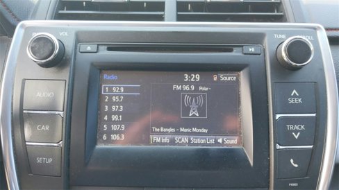 Used 2015 Toyota Camry SE image 24