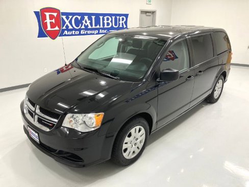 Used 2018 Dodge Grand Caravan SE image 49