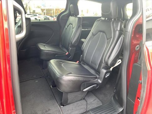 New 2025 Chrysler Pacifica Select image 25