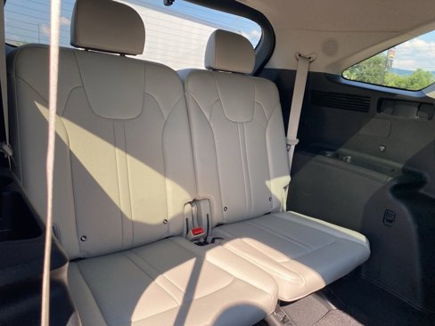Used 2023 Kia Sorento SX Prestige w/ Panoramic Sunroof Package image 14