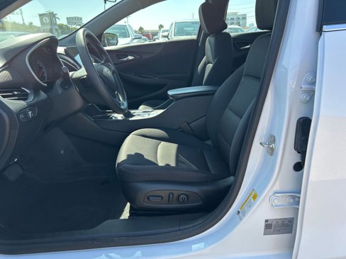Used 2024 Chevrolet Malibu LT image 27