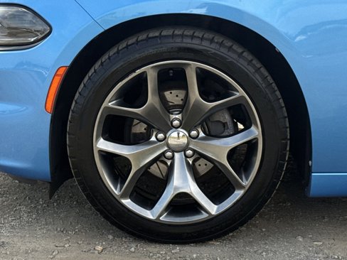Used 2015 Dodge Charger SXT w/ Driver Confidence Group image 12