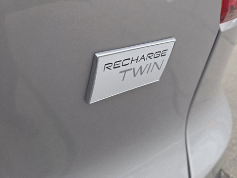 Certified 2023 Volvo XC40 Recharge Ultimate image 12