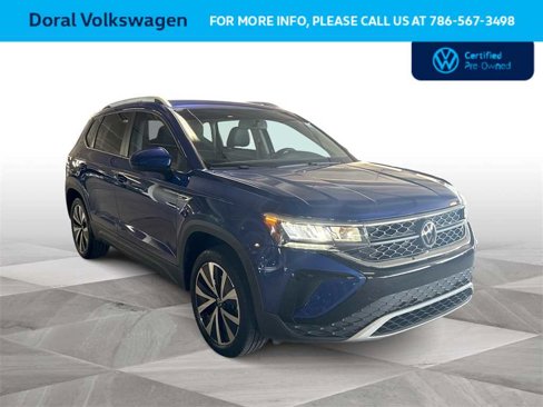 Used 2022 Volkswagen Taos SE image 2