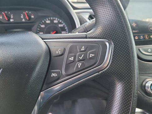 Used 2023 Chevrolet Malibu LT w/ Driver Confidence Package image 26