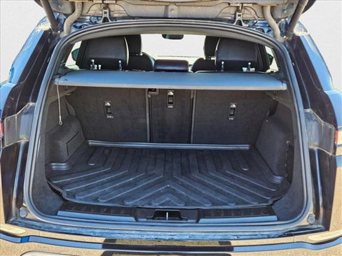 Used 2020 Land Rover Range Rover Evoque SE image 6