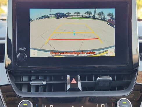 Certified 2023 Toyota Corolla Cross XLE image 18