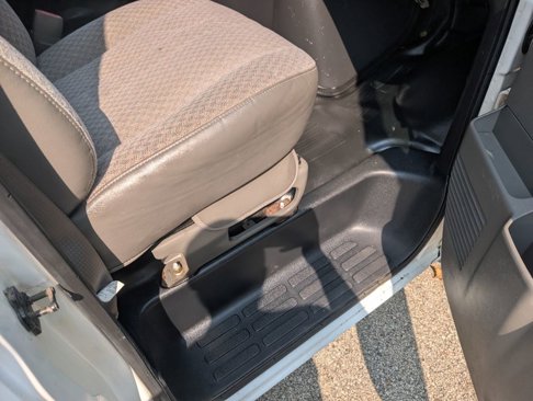 Used 2004 Chevrolet Express 3500 image 23