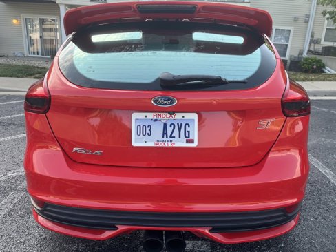 Used 2016 Ford Focus ST w/ Equipment Group 401A image 5