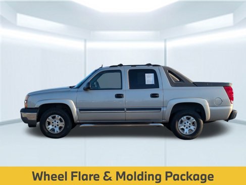 Used 2005 Chevrolet Avalanche Z66 w/ Preferred Equipment Group image 2