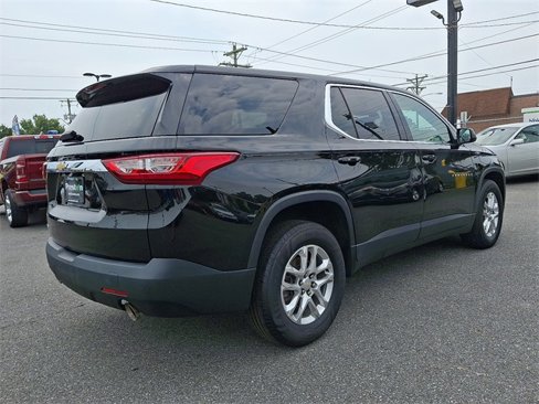 Used 2021 Chevrolet Traverse LS image 4