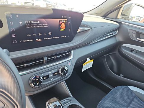New 2026 Buick Envista Preferred image 17