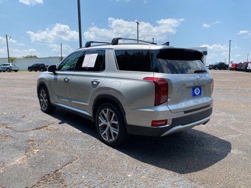 Used 2022 Hyundai Palisade SEL w/ 8P Bench Seat Package image 5