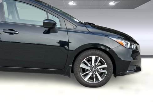 Used 2022 Nissan Versa SV w/ Trunk Package image 33