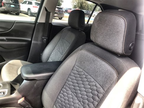 Used 2021 Chevrolet Equinox LT image 11
