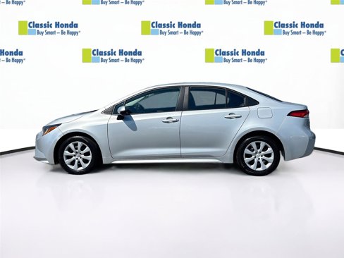 Used 2024 Toyota Corolla LE image 4