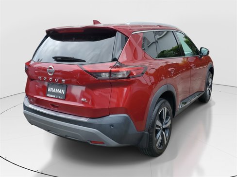 Used 2021 Nissan Rogue SL image 3