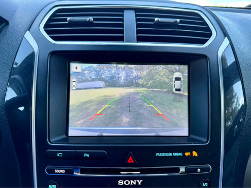 Used 2018 Ford Explorer Limited image 8