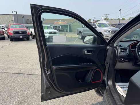 Used 2018 Jeep Compass Trailhawk w/ Leather Interior Group image 17
