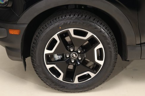 Used 2021 Ford Bronco Sport Outer Banks w/ Outer Banks Package (96D) image 27