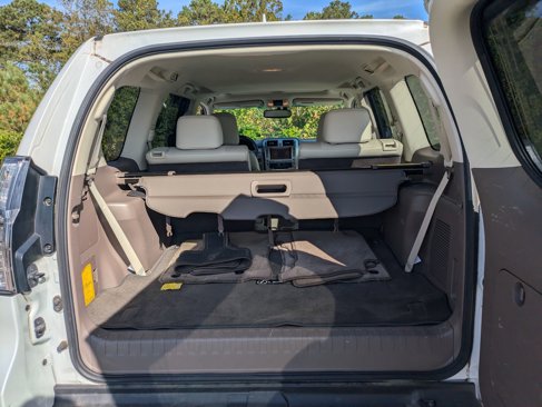 Used 2018 Lexus GX 460 image 26