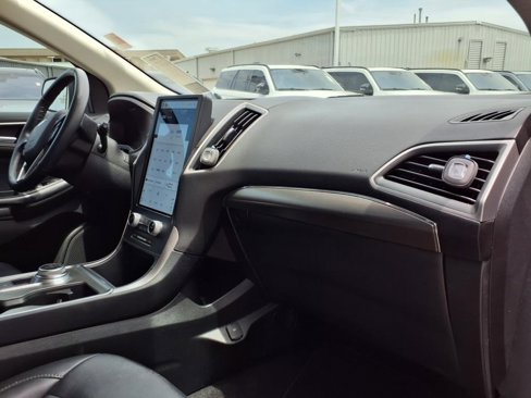 Used 2022 Ford Edge SEL w/ Convenience Package image 8