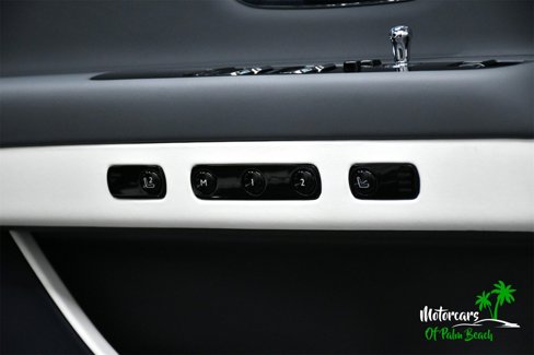 Used 2024 Rolls-Royce Spectre w/ Spectre Launch Package image 25