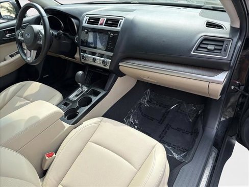 Used 2016 Subaru Outback 3.6R Limited image 25
