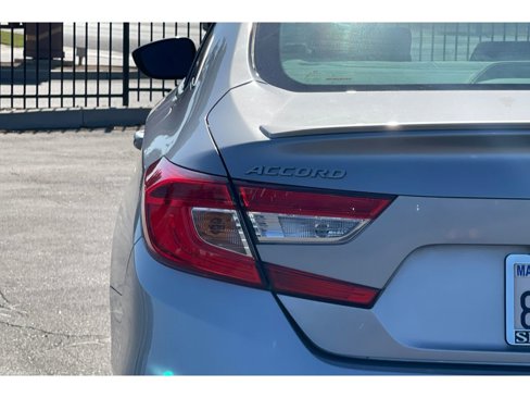 Used 2018 Honda Accord Sport image 44
