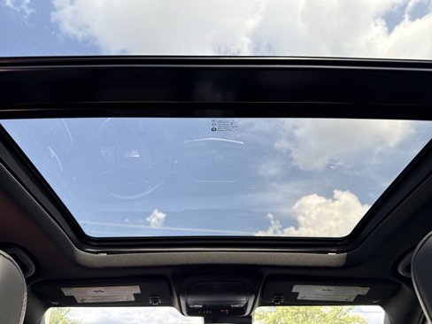 Used 2019 Cadillac XT4 Sport image 9