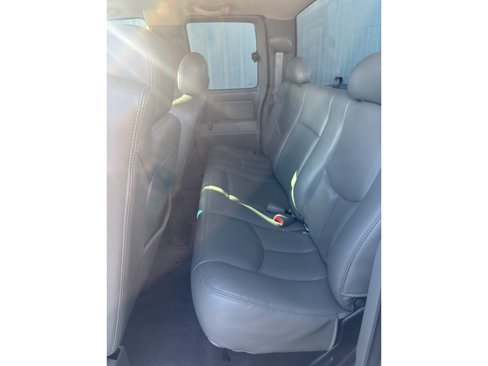 Used 2005 GMC Sierra 1500 SLT w/ Light Duty Power Package image 11