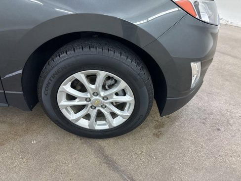Used 2018 Chevrolet Equinox LT image 16