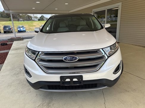 Used 2016 Ford Edge Titanium w/ Equipment Group 301A image 6