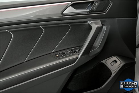 Used 2022 Volkswagen Tiguan SE R-Line image 8