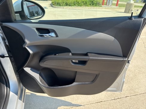 Used 2015 Chevrolet Sonic LT image 19